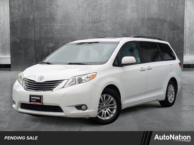 2013 Toyota Sienna XLE — Minivan — 139,833 mi — Buena Park, CA