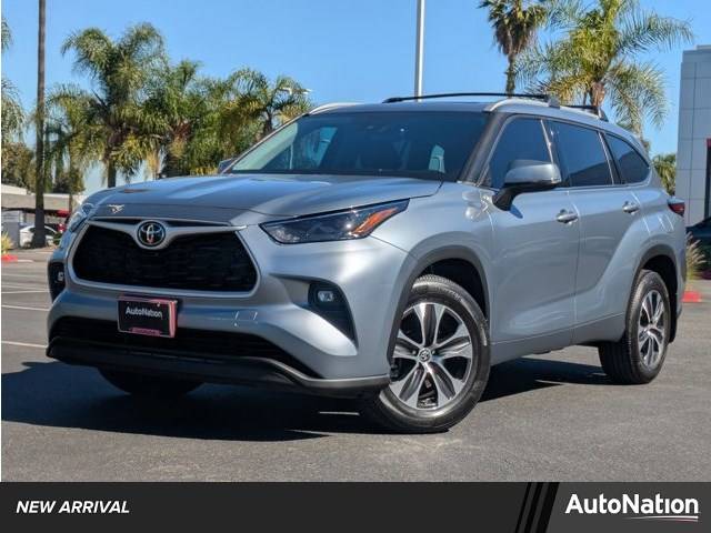 2022 Toyota Highlander XLE — SUV — 21,869 mi — Buena Park, CA