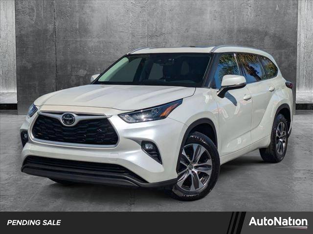 2022 Toyota Highlander XLE — SUV — 60,777 mi — Buena Park, CA