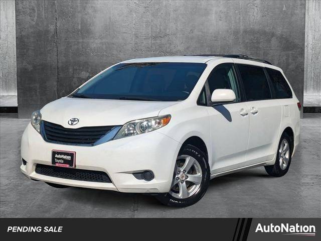 2011 Toyota Sienna LE — Minivan — 111,717 mi — Buena Park, CA