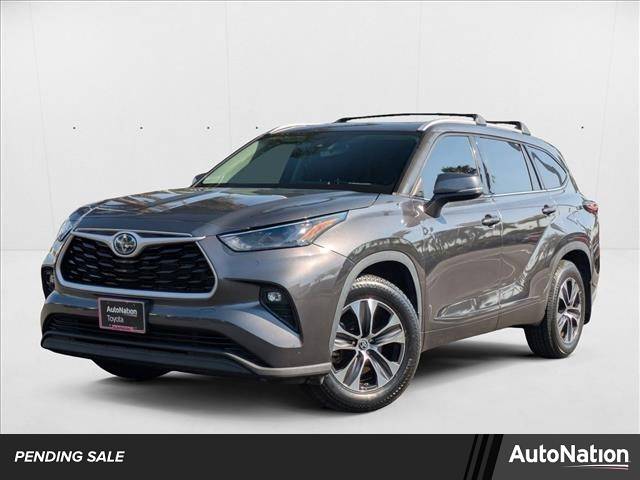 2022 Toyota Highlander Hybrid XLE — SUV — 64,207 mi — Buena Park, CA