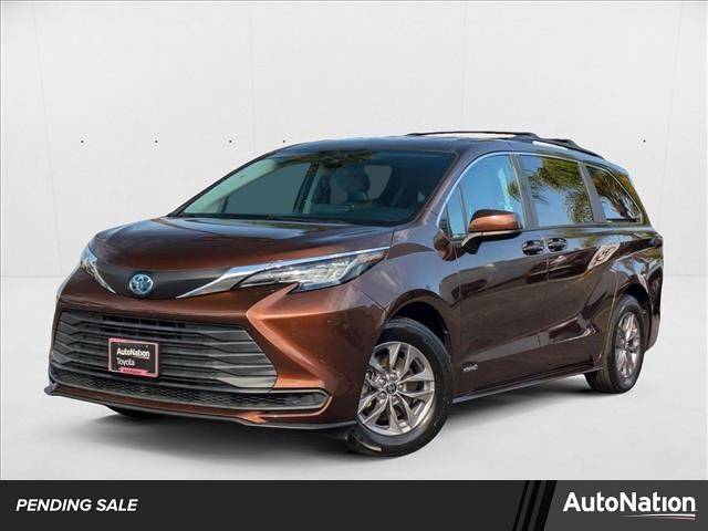 2021 Toyota Sienna LE — Minivan — 29,024 mi — Buena Park, CA