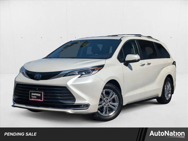 2022 Toyota Sienna Platinum — Minivan — 61,492 mi — Buena Park, CA