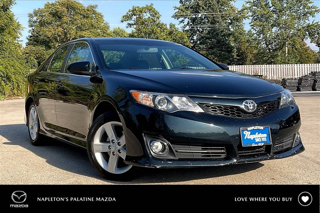 2014 Toyota Camry L — Sedan — 97,927 mi — Palatine, IL