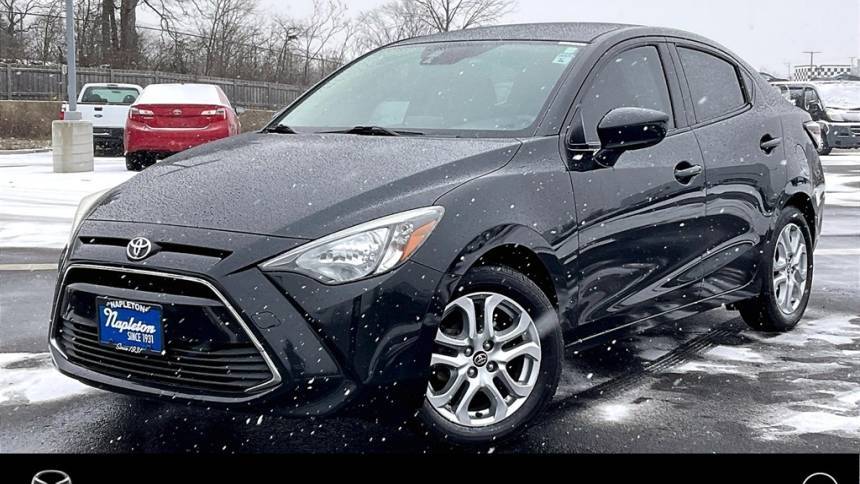 2018 Toyota Yaris iA Base — Sedan — 96,461 mi — Palatine, IL