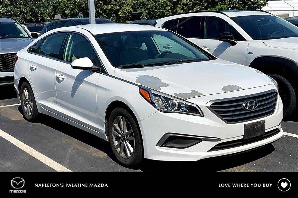 2016 Hyundai Sonata SE — Sedan — 93,646 mi — Palatine, IL