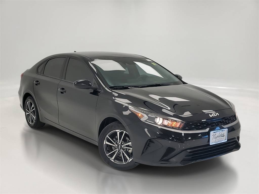 2023 Kia Forte LXS — Sedan — 39,096 mi — Lansing, IL