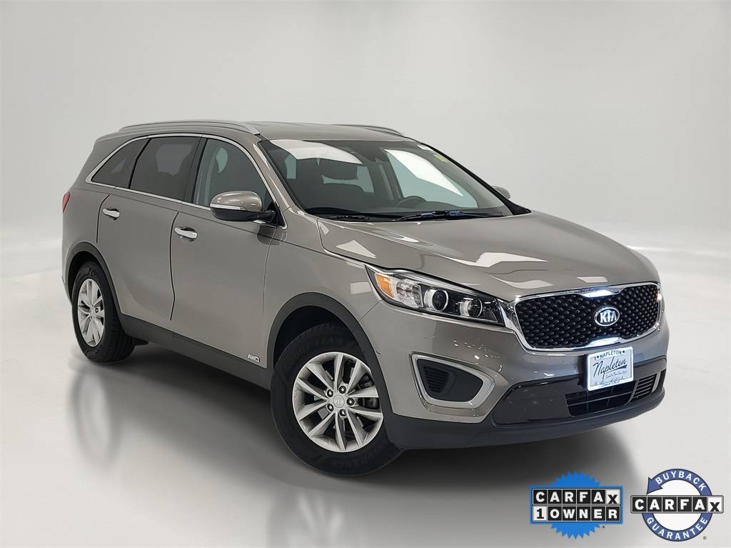 2017 Kia Sorento LX — SUV — 57,487 mi — Lansing, IL
