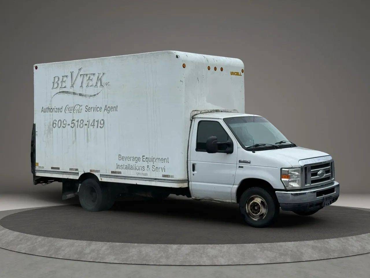 2011 Ford Econoline Commercial Cutaway E-350