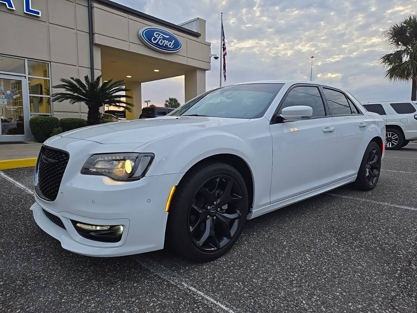 2022 Chrysler 300 Touring L — Sedan — 20,716 mi — Darien, GA