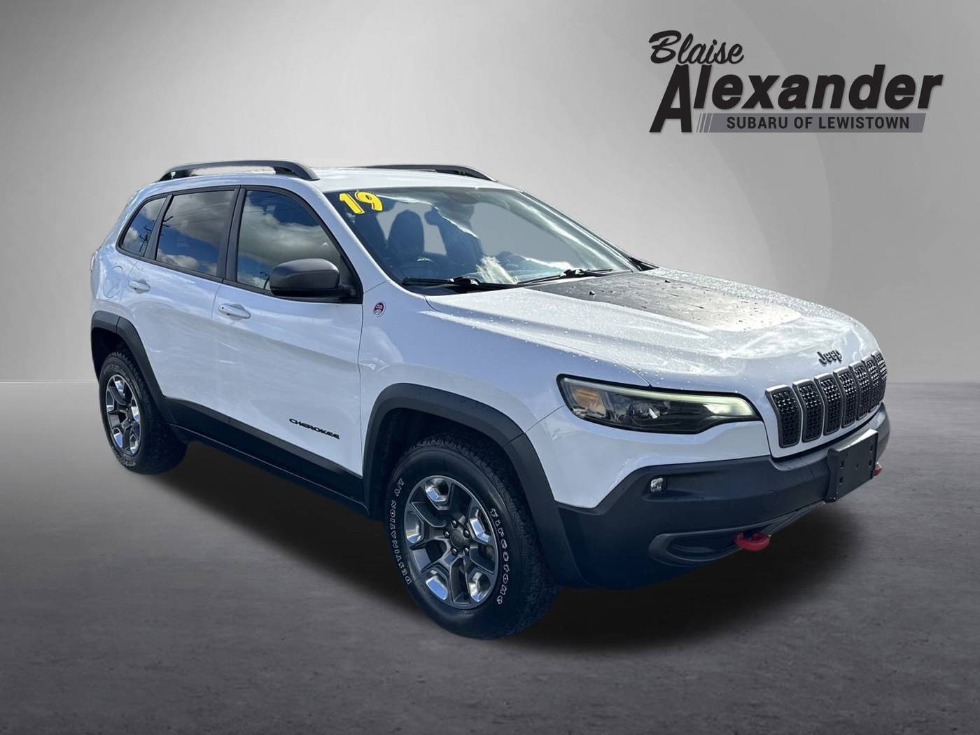 2019 Jeep Cherokee Trailhawk — SUV — 93,311 mi — Burnham, PA