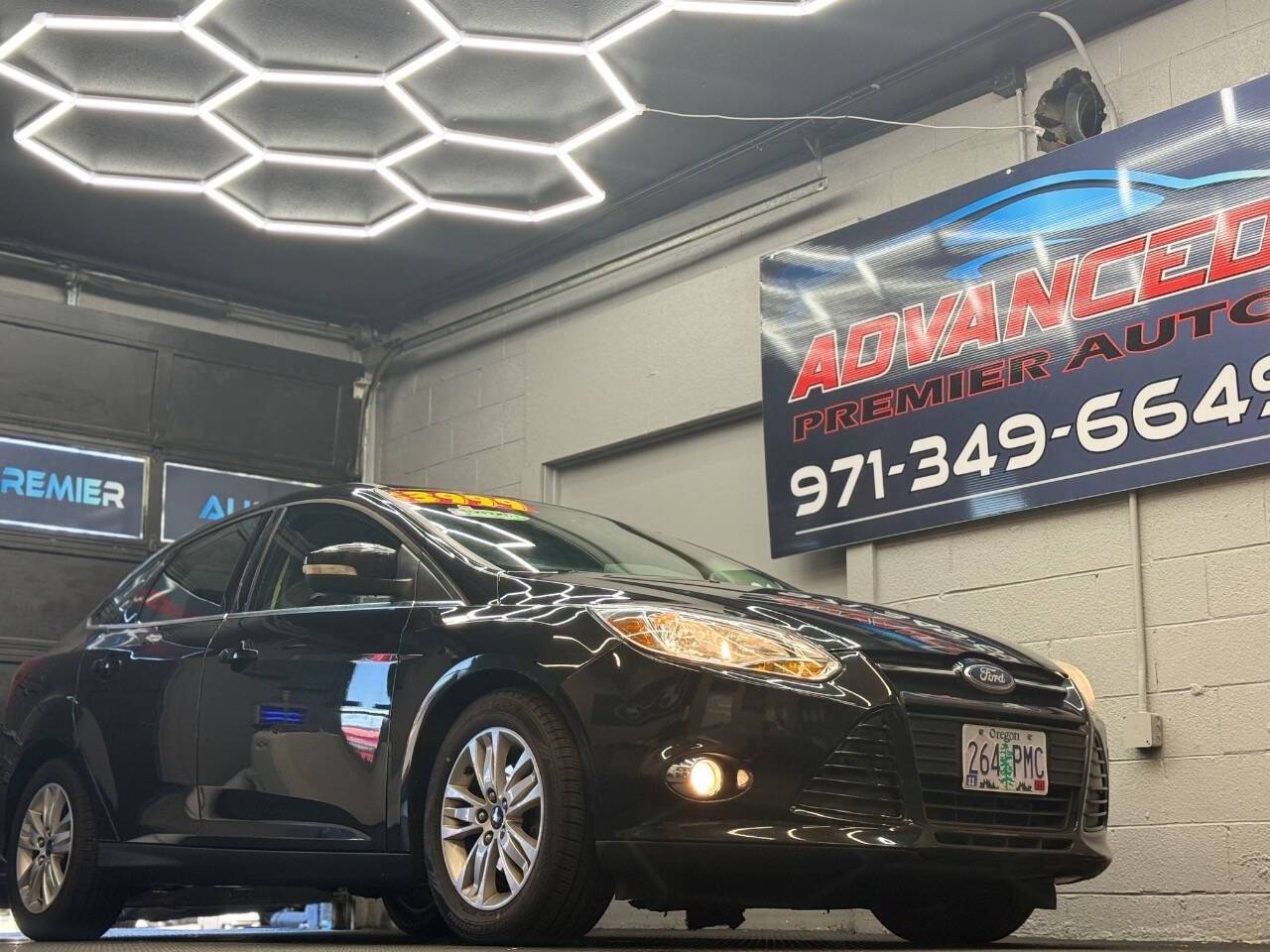 2012 Ford Focus SEL — Sedan — 143,000 mi — Hillsboro, OR
