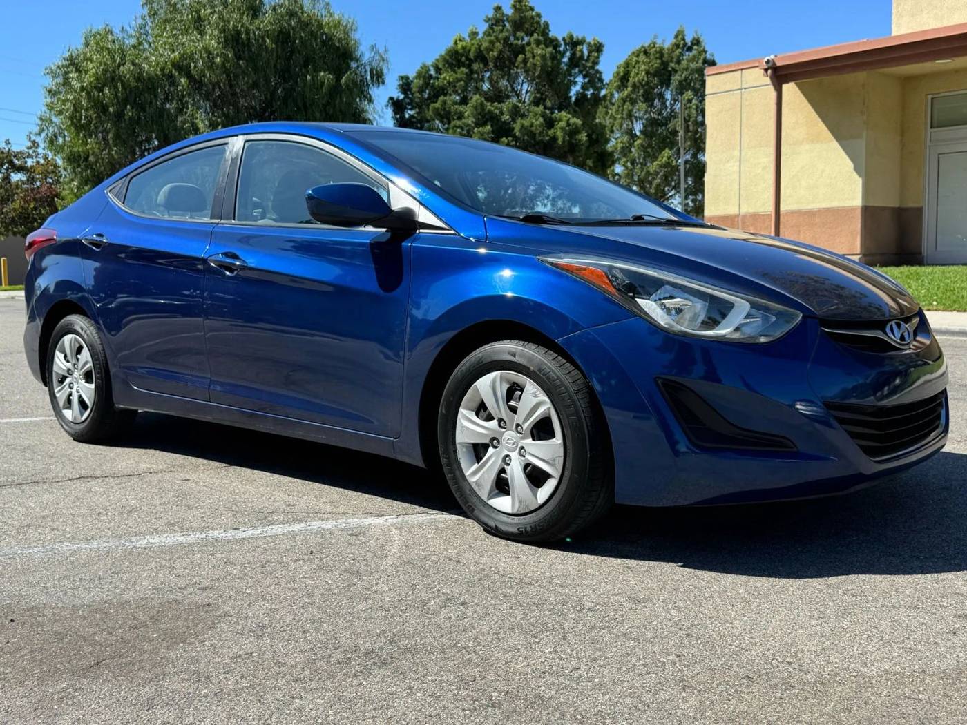 2016 Hyundai Elantra SE — Sedan — 118,482 mi — Bell, CA