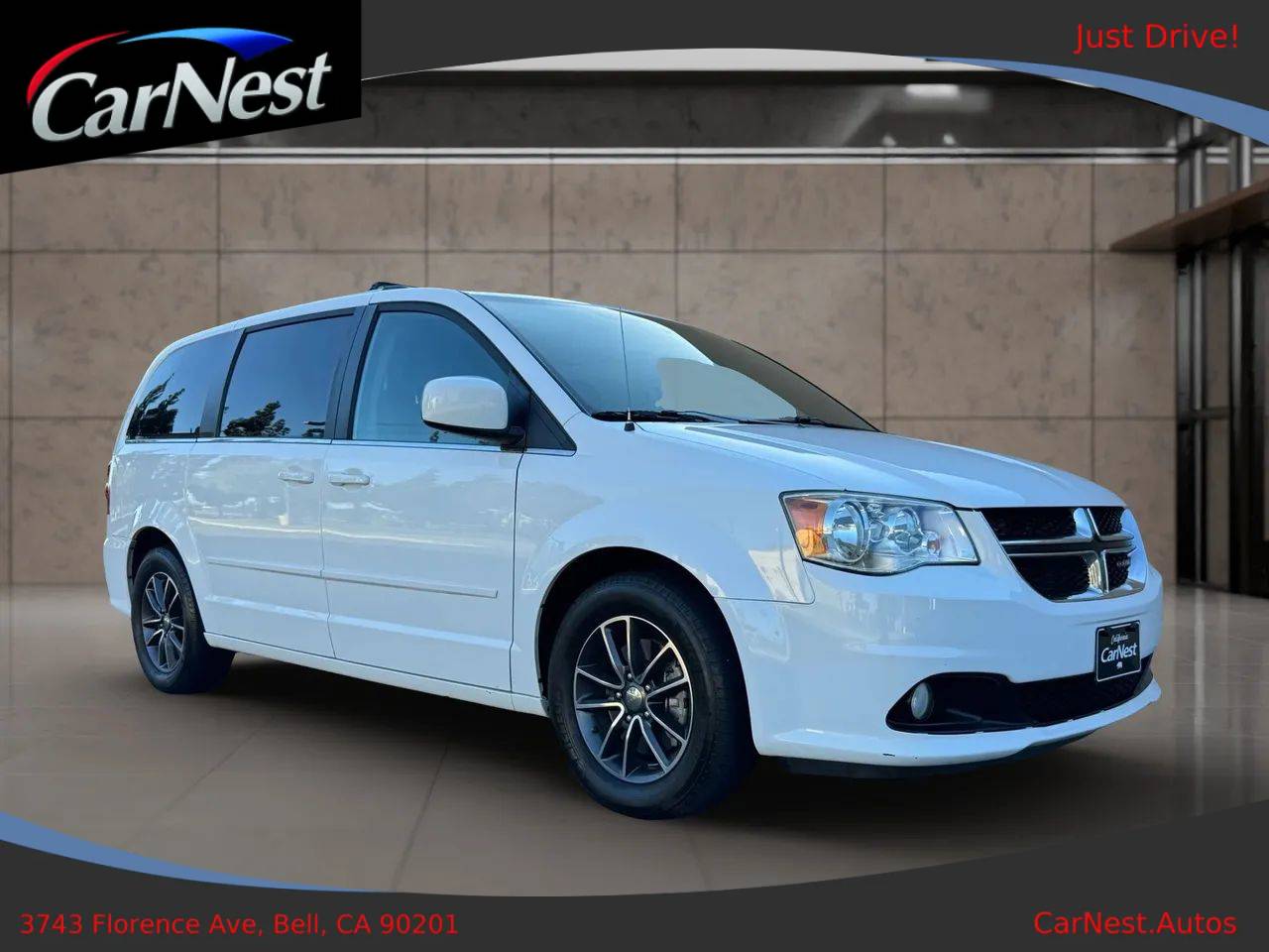 2017 Dodge Grand Caravan SXT — Minivan — 101,599 mi — Bell, CA