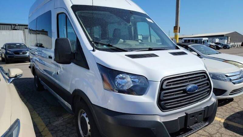 2019 Ford Transit Passenger Wagon T-350 XL — Passenger Van — 121,049 mi — Fairfield, OH