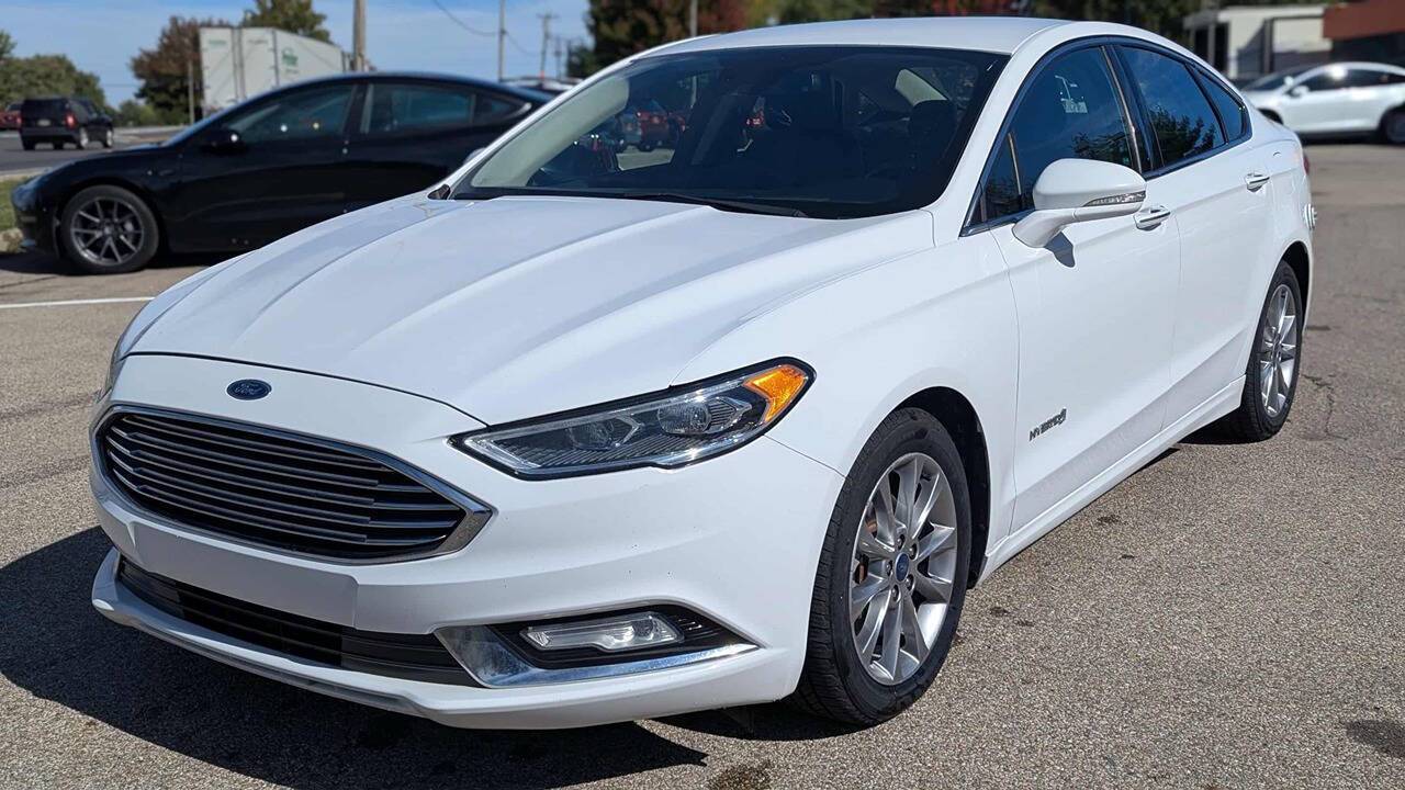 2018 Ford Fusion Hybrid SE — Sedan — 143,874 mi — Fairfield, OH