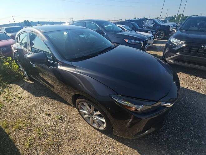 2017 Mazda Mazda3 Touring — Hatchback — 117,631 mi — Fairfield, OH