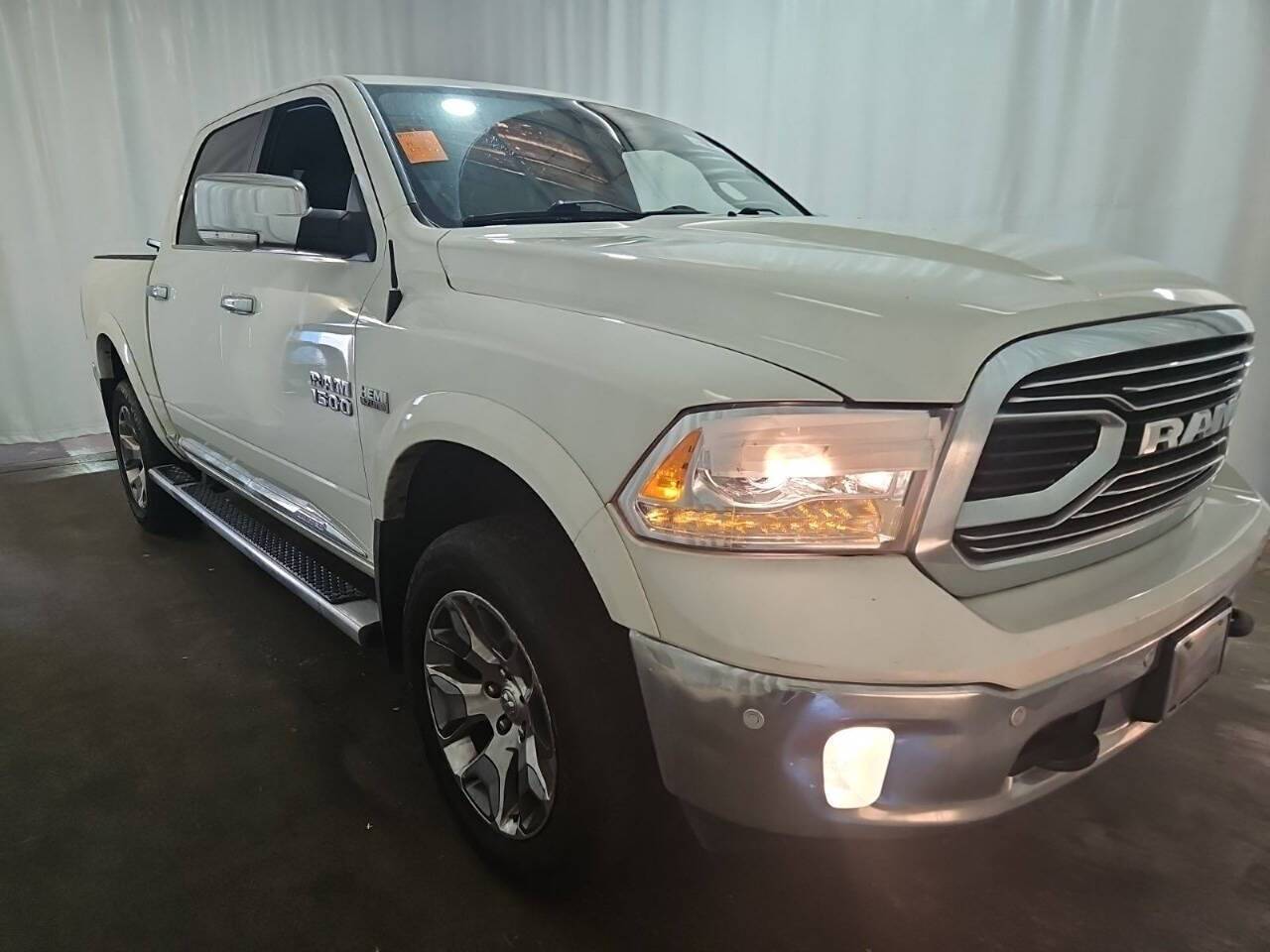 2017 Ram 1500 Limited — Pickup Truck — 177,502 mi — Fairfield, OH