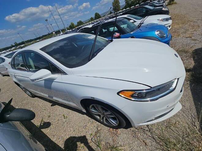 2018 Ford Fusion Hybrid SE — Sedan — 170,149 mi — Fairfield, OH