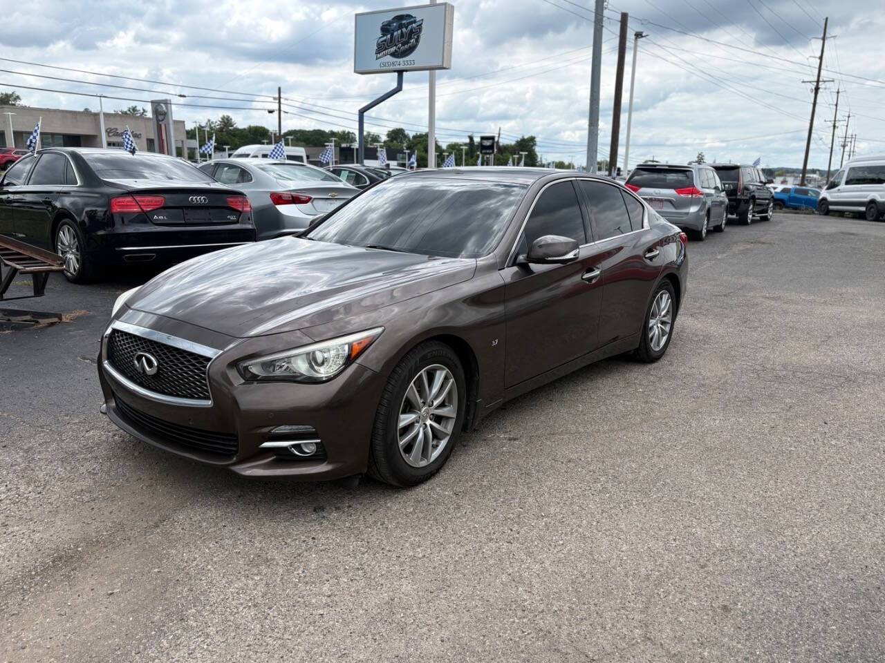 2014 INFINITI Q50 Premium — Sedan — 81,852 mi — Fairfield, OH