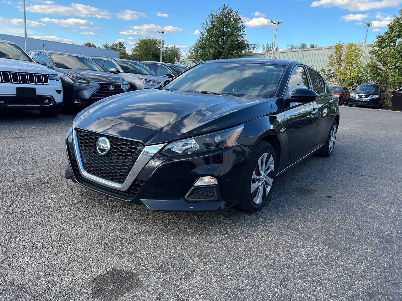 2022 Nissan Altima S — Sedan — 100,181 mi — Fairfield, OH