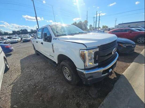2018 Ford Super Duty F-250 XL — Pickup Truck — 182,604 mi — Fairfield, OH