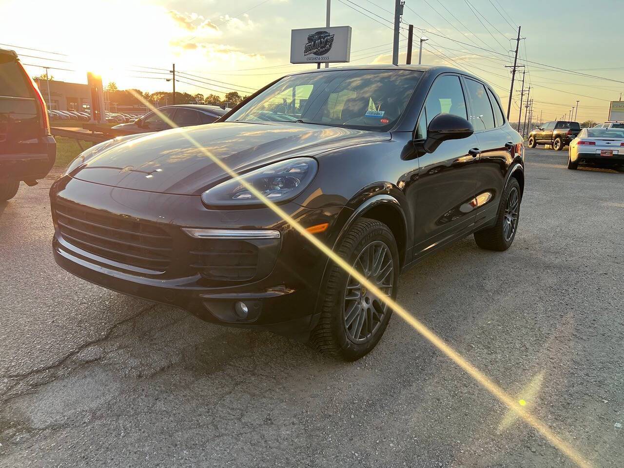 2017 Porsche Cayenne Platinum Ed. — SUV — 129,926 mi — Fairfield, OH