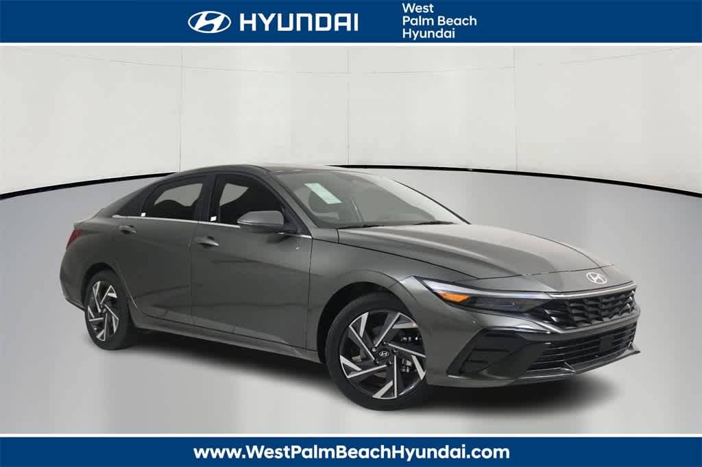 2025 Hyundai Elantra Limited — Sedan — 5 mi — West Palm Beach, FL