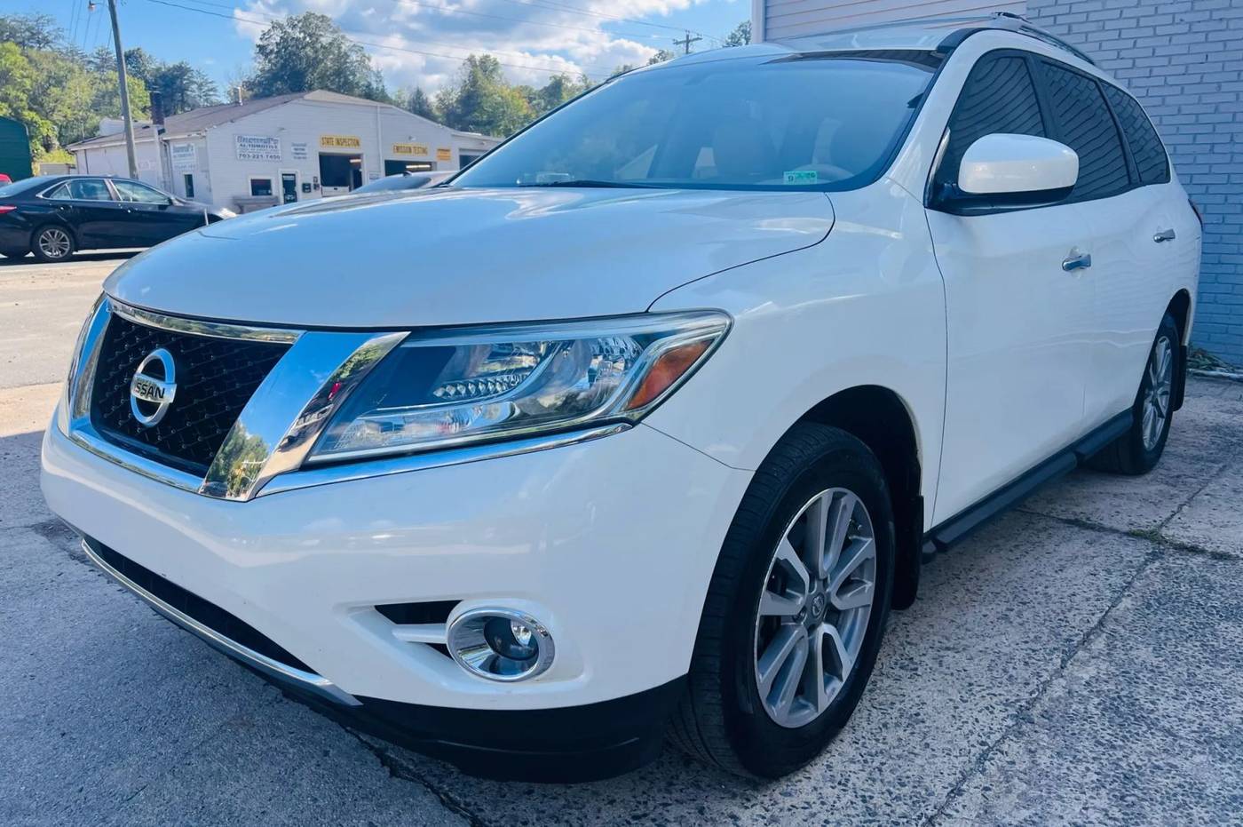 2014 Nissan Pathfinder SV — SUV — 122,727 mi — Stafford, VA