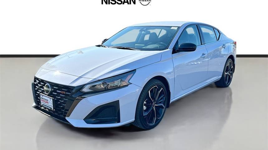 2023 Nissan Altima SR — Sedan — 12,063 mi — Eden Prairie, MN