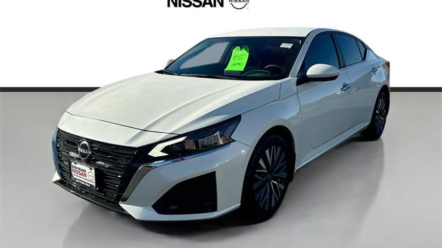 2023 Nissan Altima SV — Sedan — 14,286 mi — Eden Prairie, MN