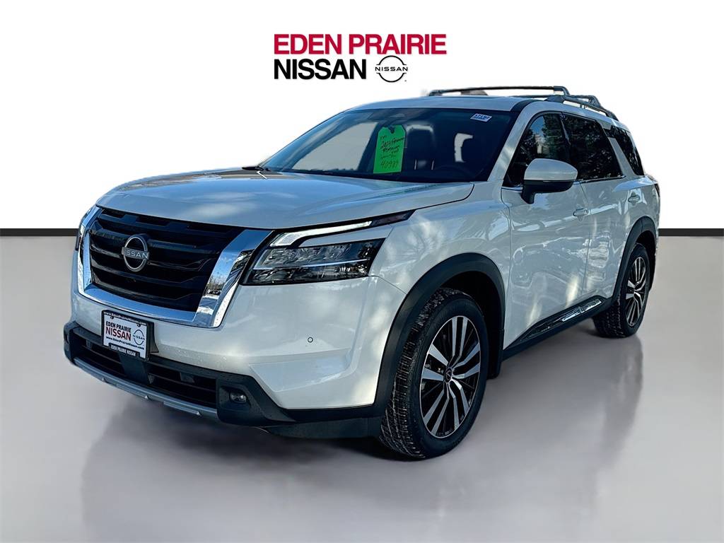 2023 Nissan Pathfinder Platinum — SUV — 24,032 mi — Eden Prairie, MN
