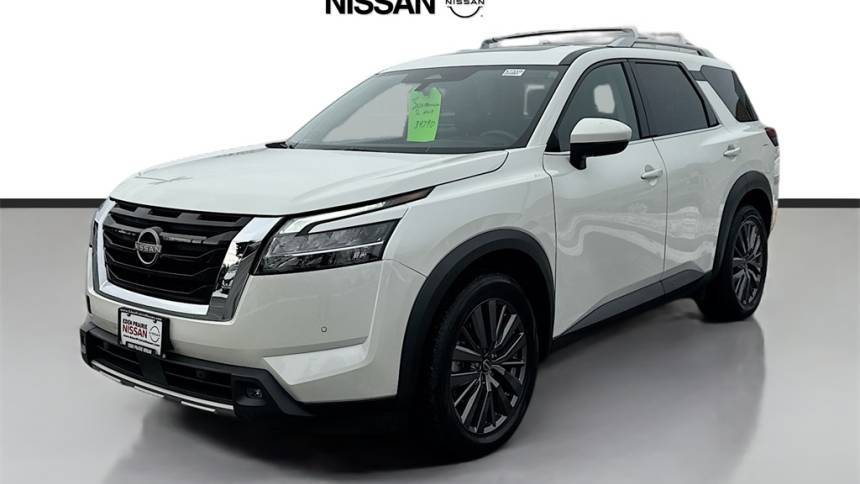 2023 Nissan Pathfinder SL — SUV — 23,993 mi — Eden Prairie, MN