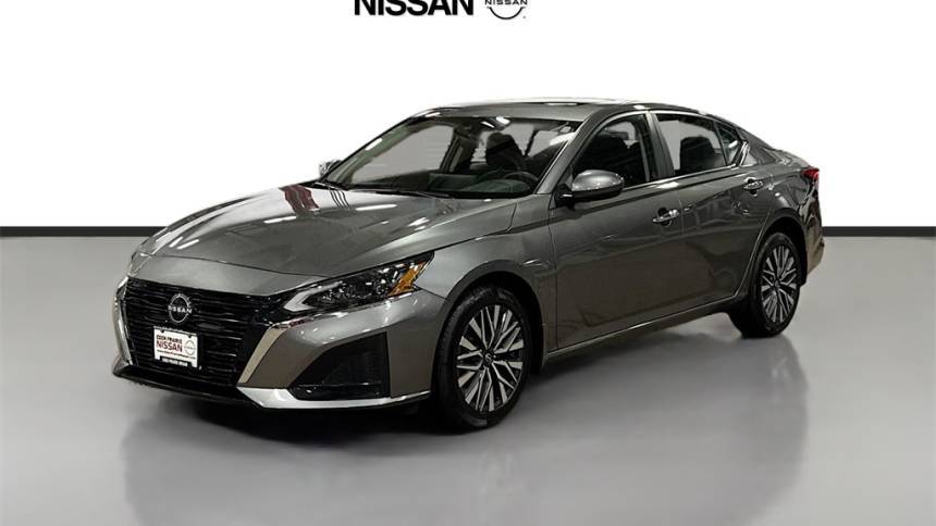 2023 Nissan Altima SV — Sedan — 13,294 mi — Eden Prairie, MN