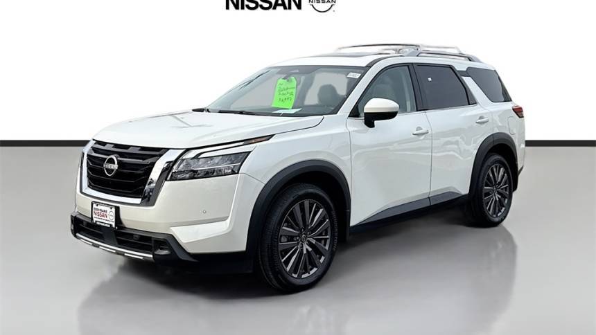2023 Nissan Pathfinder SL — SUV — 15,112 mi — Eden Prairie, MN