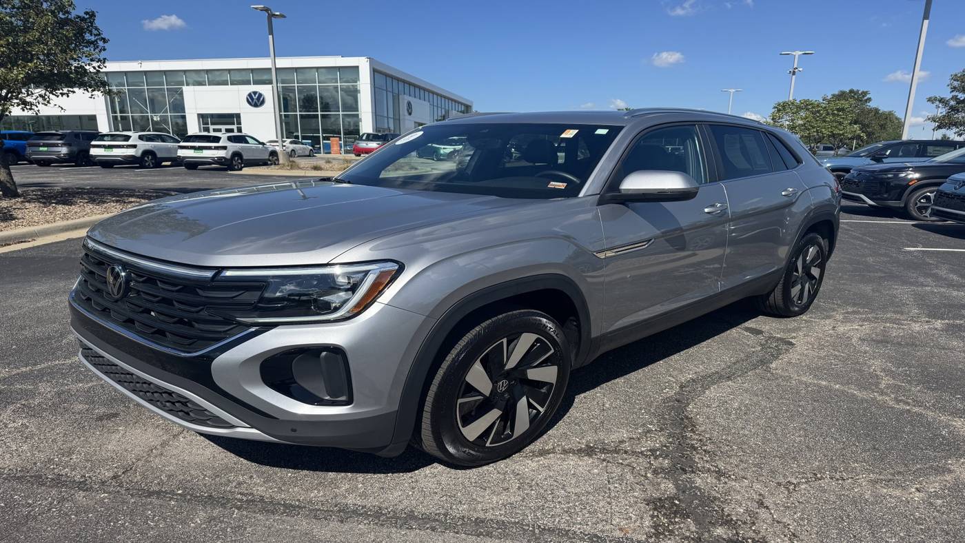 2025 Volkswagen Atlas Cross Sport SE with Technology — SUV — 8,450 mi — Lee's Summit, MO