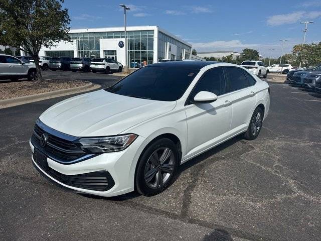 2024 Volkswagen Jetta SE — Sedan — 15,204 mi — Lee's Summit, MO