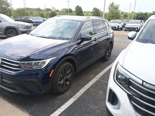 2023 Volkswagen Tiguan SE — SUV — 23,720 mi — Lee's Summit, MO