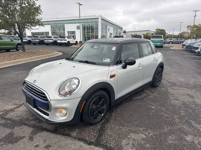 2017 MINI Hardtop Cooper — Hatchback — 92,851 mi — Lee's Summit, MO