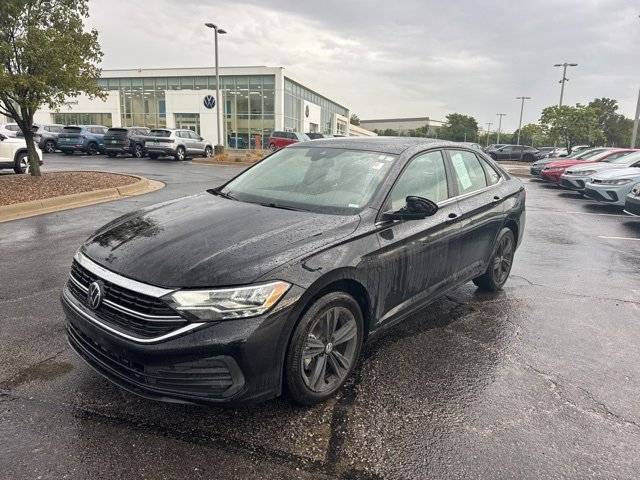 2023 Volkswagen Jetta SE — Sedan — 17,717 mi — Lee's Summit, MO