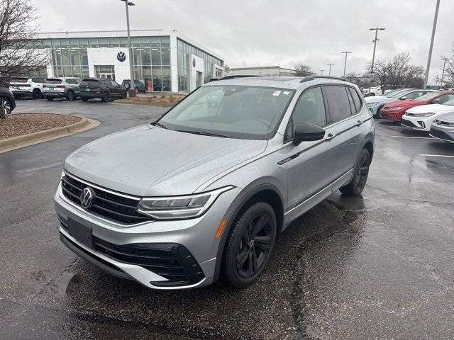 2024 Volkswagen Tiguan SE R-Line Black — SUV — 5,448 mi — Lee's Summit, MO