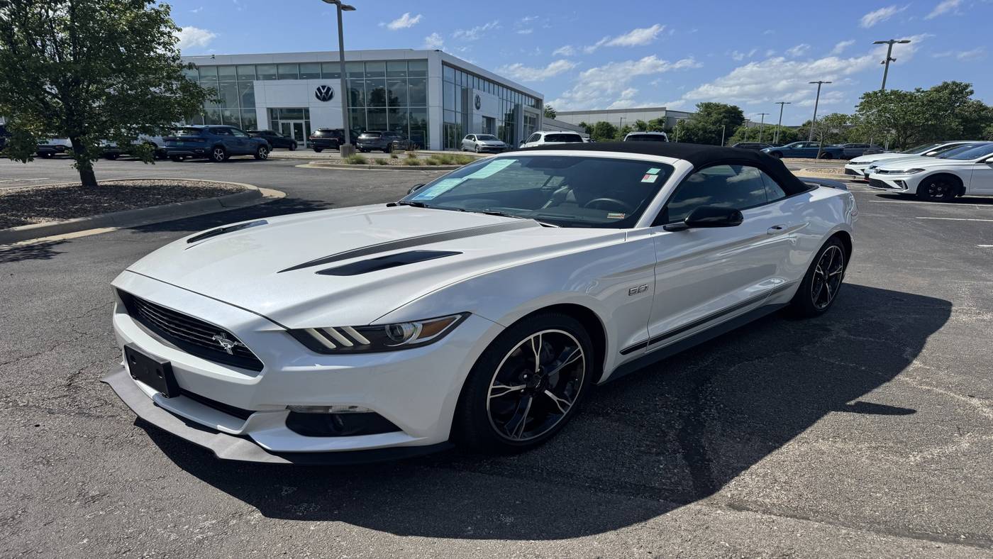 2017 Ford Mustang GT Premium — Convertible — 19,640 mi — Lee's Summit, MO