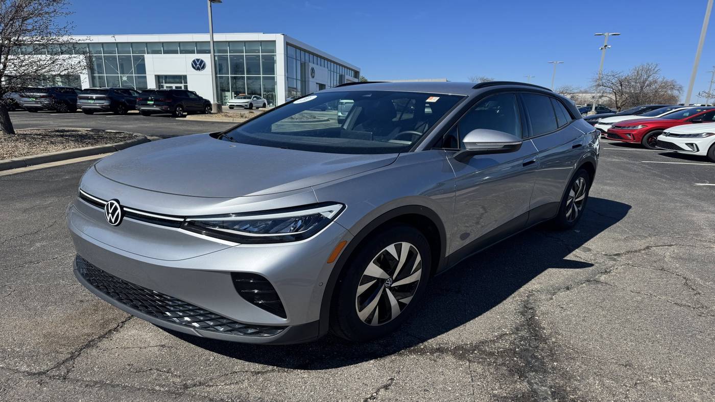 2024 Volkswagen ID.4 Standard — SUV — 2,113 mi — Lee's Summit, MO