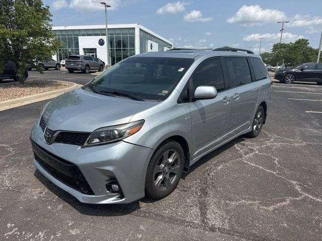 2019 Toyota Sienna SE — Minivan — 120,622 mi — Lee's Summit, MO