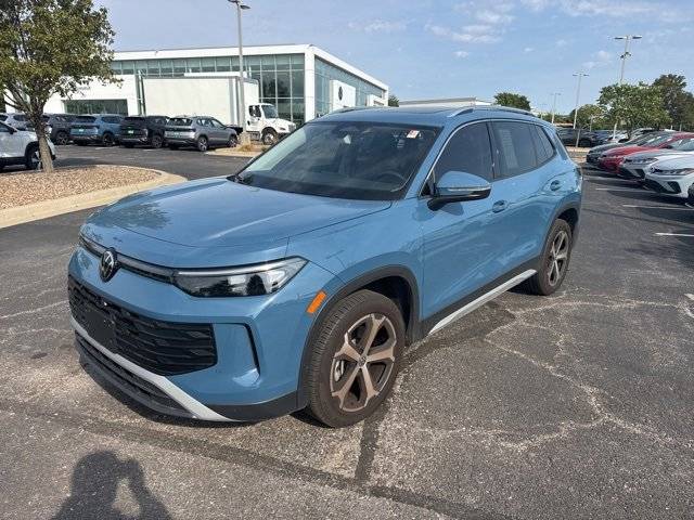 2025 Volkswagen Tiguan SE — SUV — 5,067 mi — Lee's Summit, MO