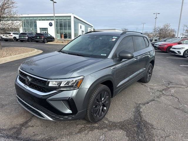 2024 Volkswagen Taos S — SUV — 9,746 mi — Lee's Summit, MO