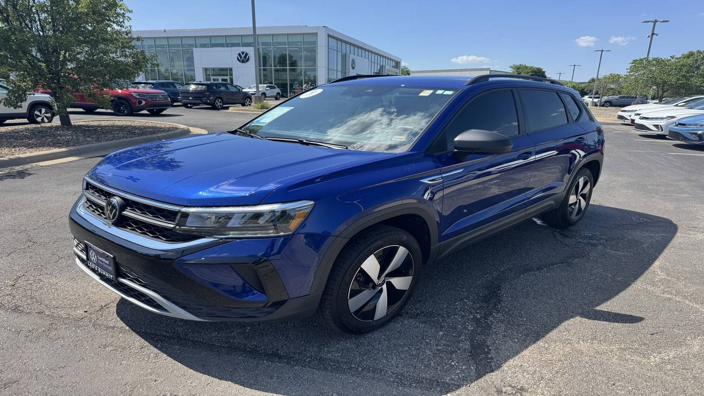2024 Volkswagen Taos S — SUV — 9,982 mi — Lee's Summit, MO