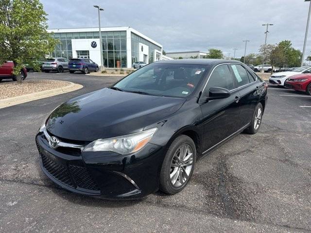 2017 Toyota Camry SE — Sedan — 119,000 mi — Lee's Summit, MO