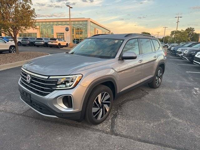 2024 Volkswagen Atlas SE with Technology — SUV — 13,426 mi — Lee's Summit, MO
