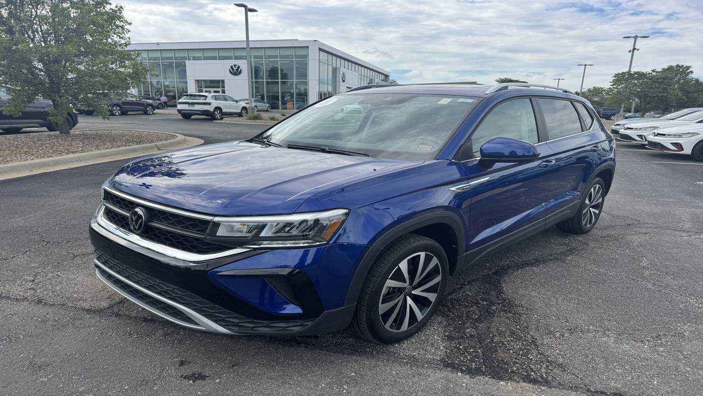 2024 Volkswagen Taos SE — SUV — 9,148 mi — Lee's Summit, MO